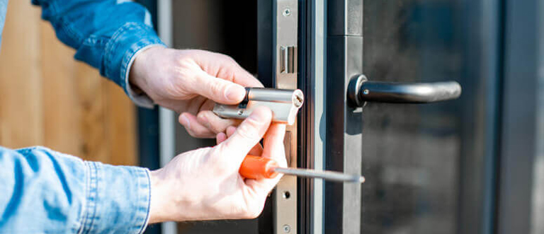 Commercial Locksmith Adelanto